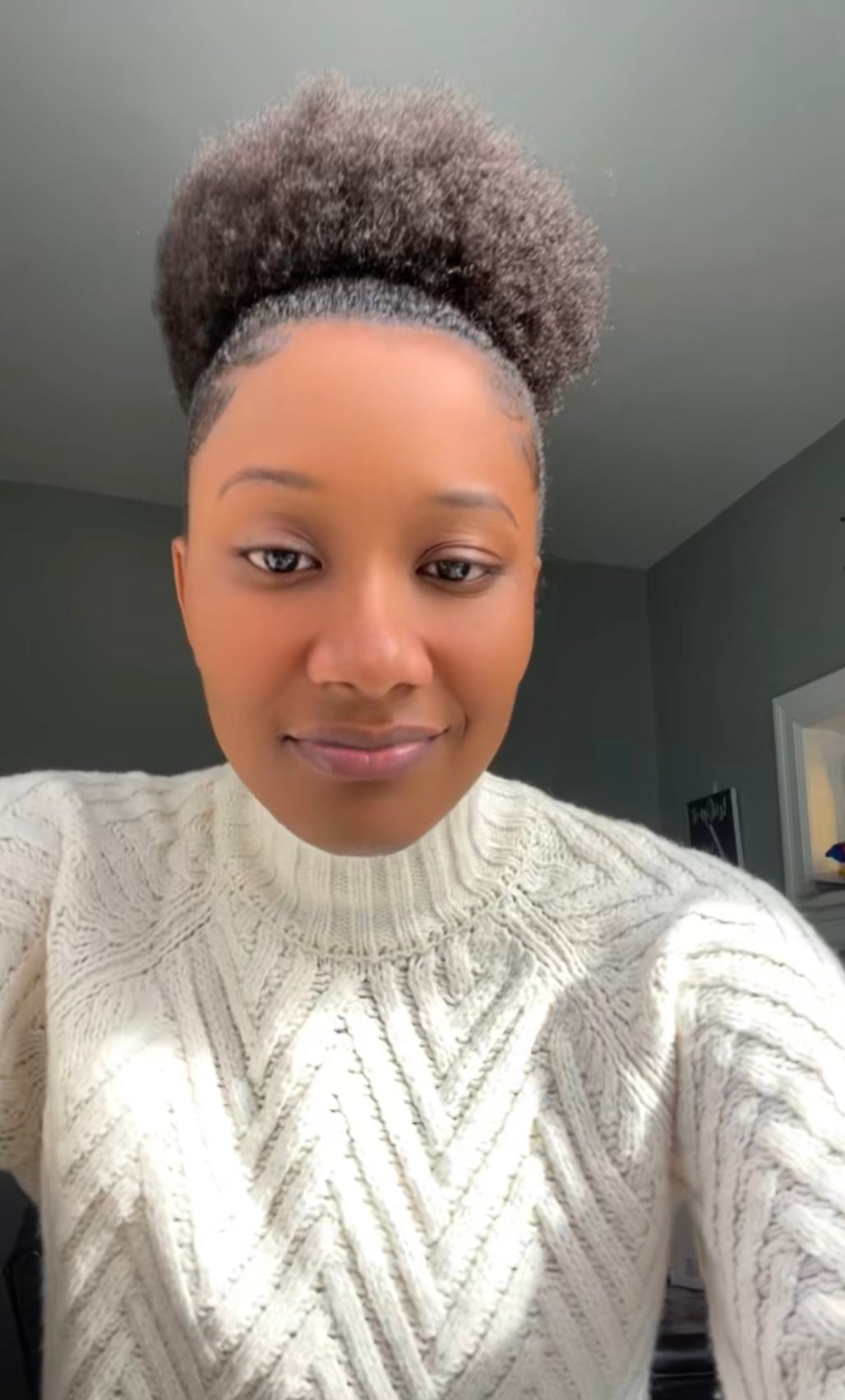 Afro Kinky Curly 💯 Human Hair Bun Afro Puff Drawstring Ponytail Hair 8 Inch Short Afro Bun for Natural Hair.